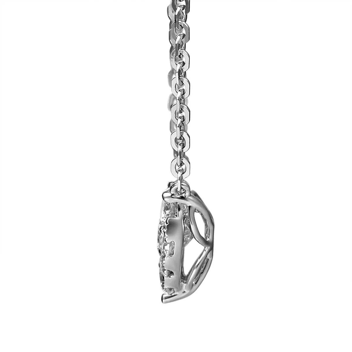 0.60ct tw Diamond Heart Cluster Invisible-set  Solitaire Pendant Necklace