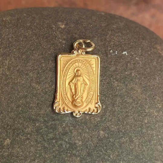 14KT Yellow Gold Rectangular Miraculous Medal Pendant Charm
