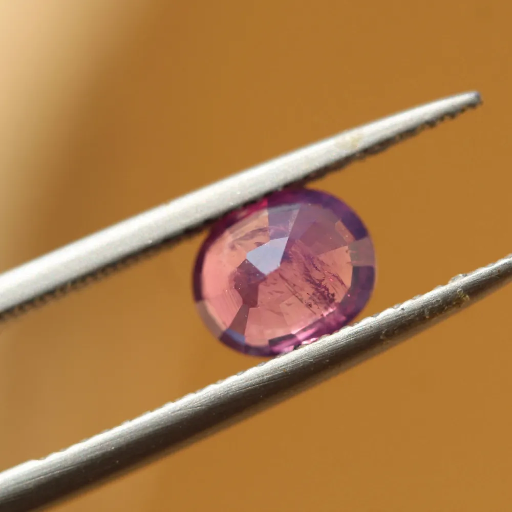 1.60 carats oval Natural Lavender Kashmir Sapphire Stone | Pink Sapphire
