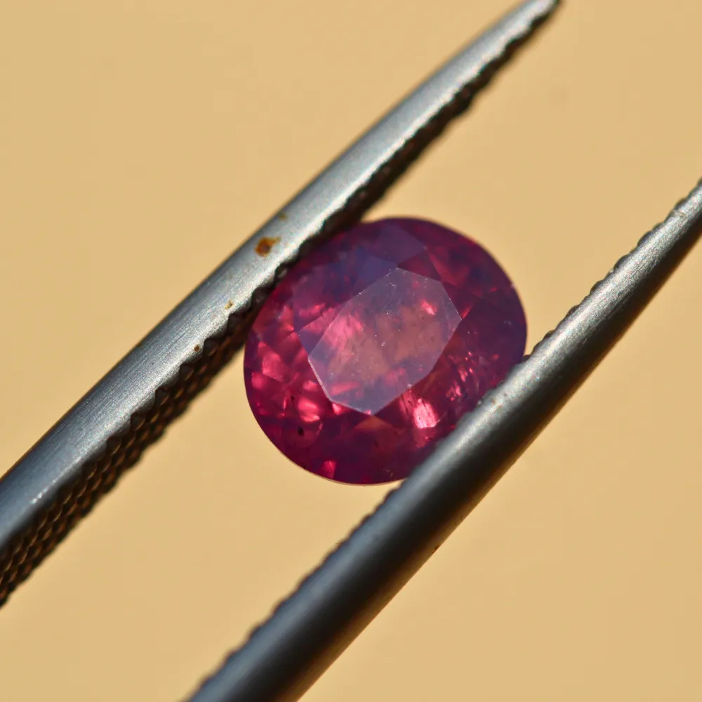 1.60 carats oval Natural Lavender Kashmir Sapphire Stone | Pink Sapphire