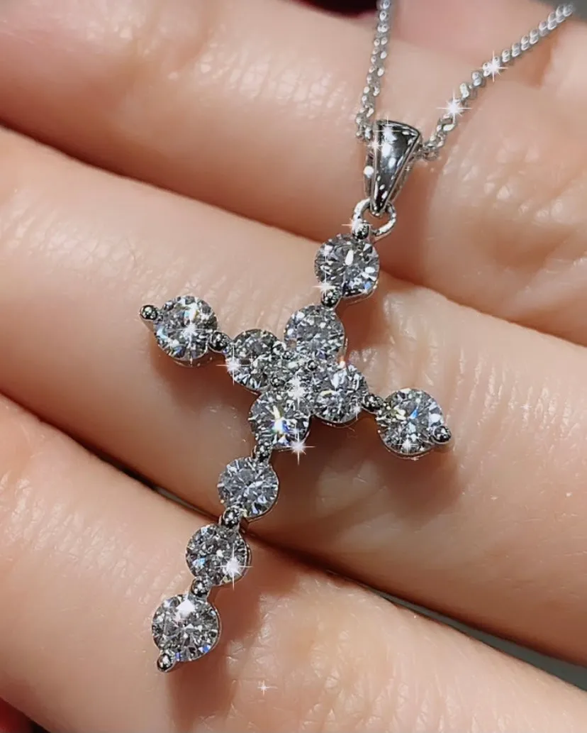 1.70ct tw Diamond Cross Pendant Necklace
