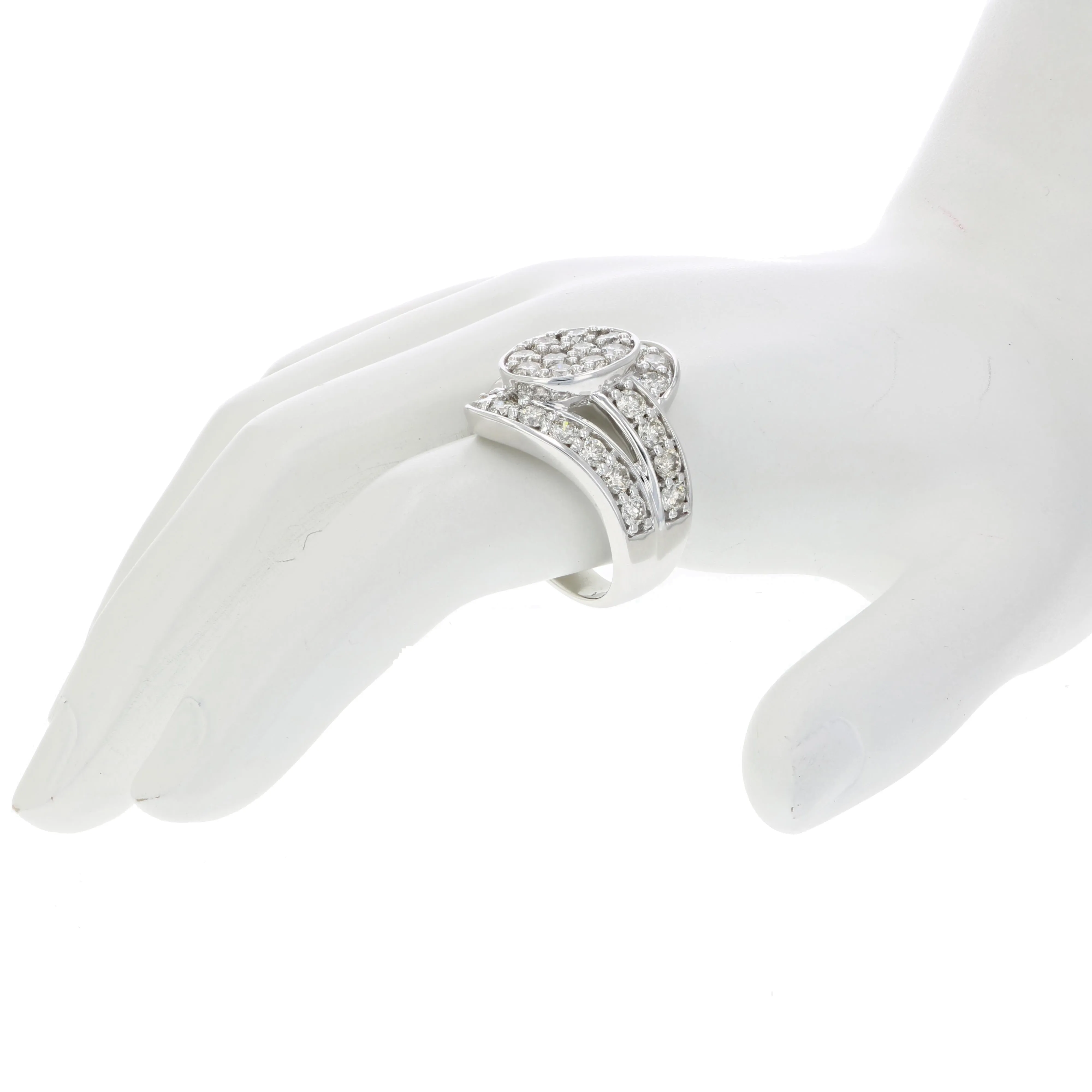 3 cttw Diamond Oval Engagement Ring in 14K White Gold