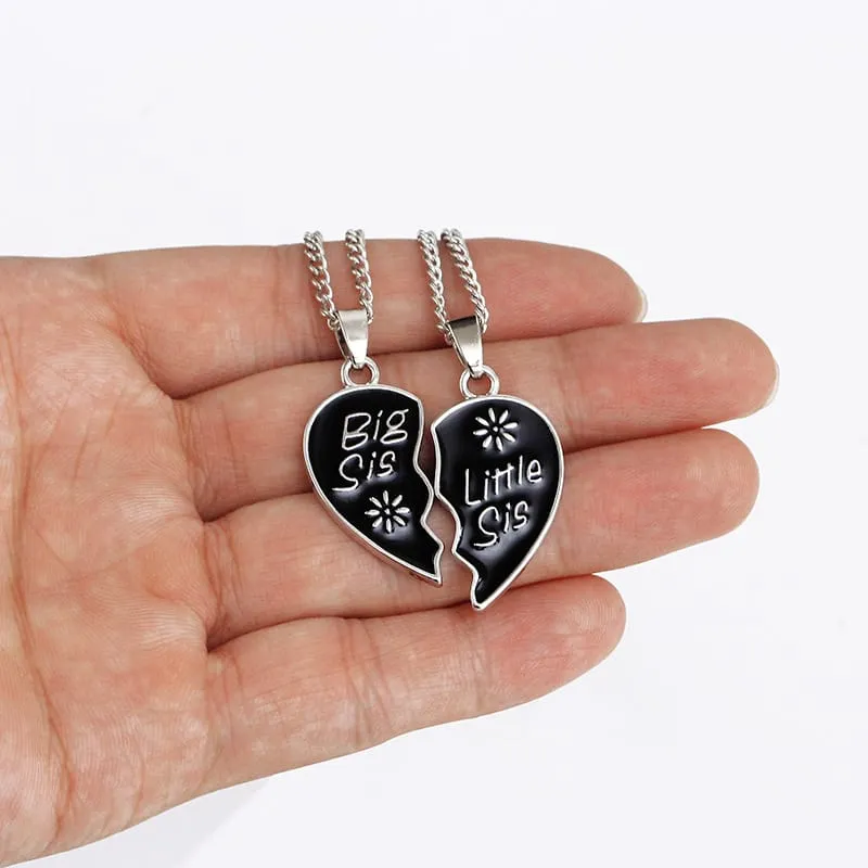 30 Pieces) Heart Shaped Splice Design Necklace Set