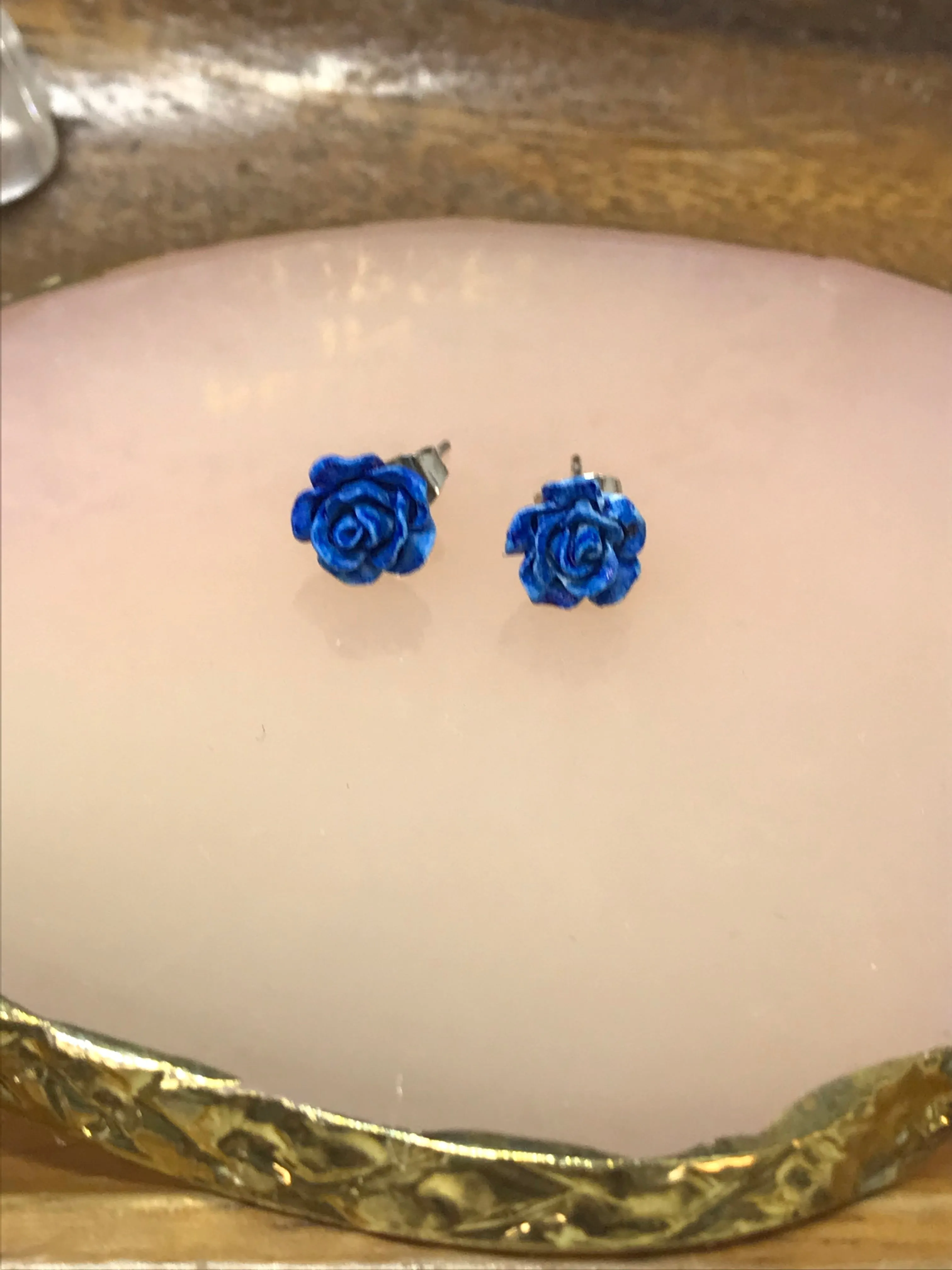 Acrylic Rose Shaped Studs