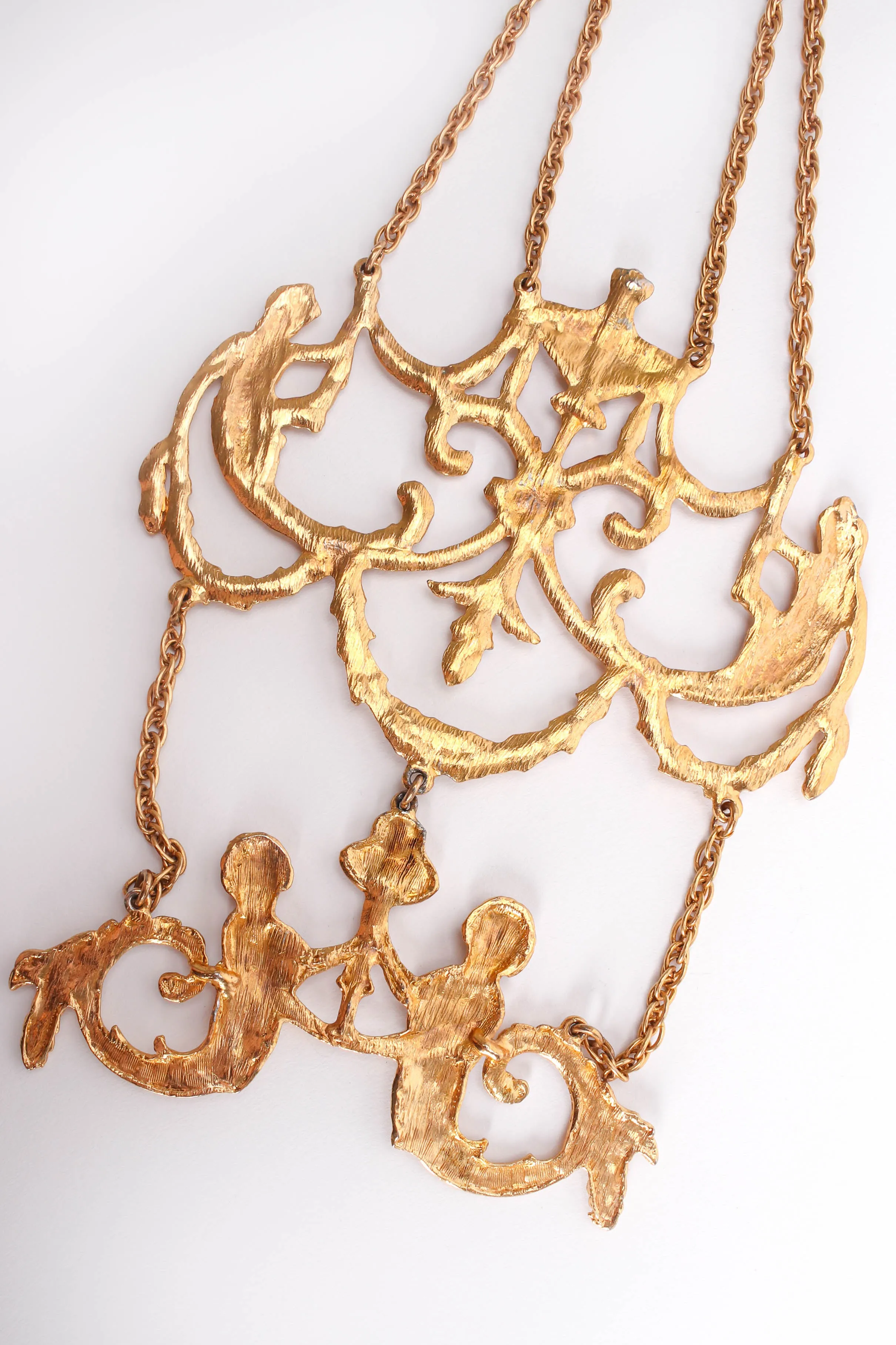 Baroque Mermaid Plate Necklace