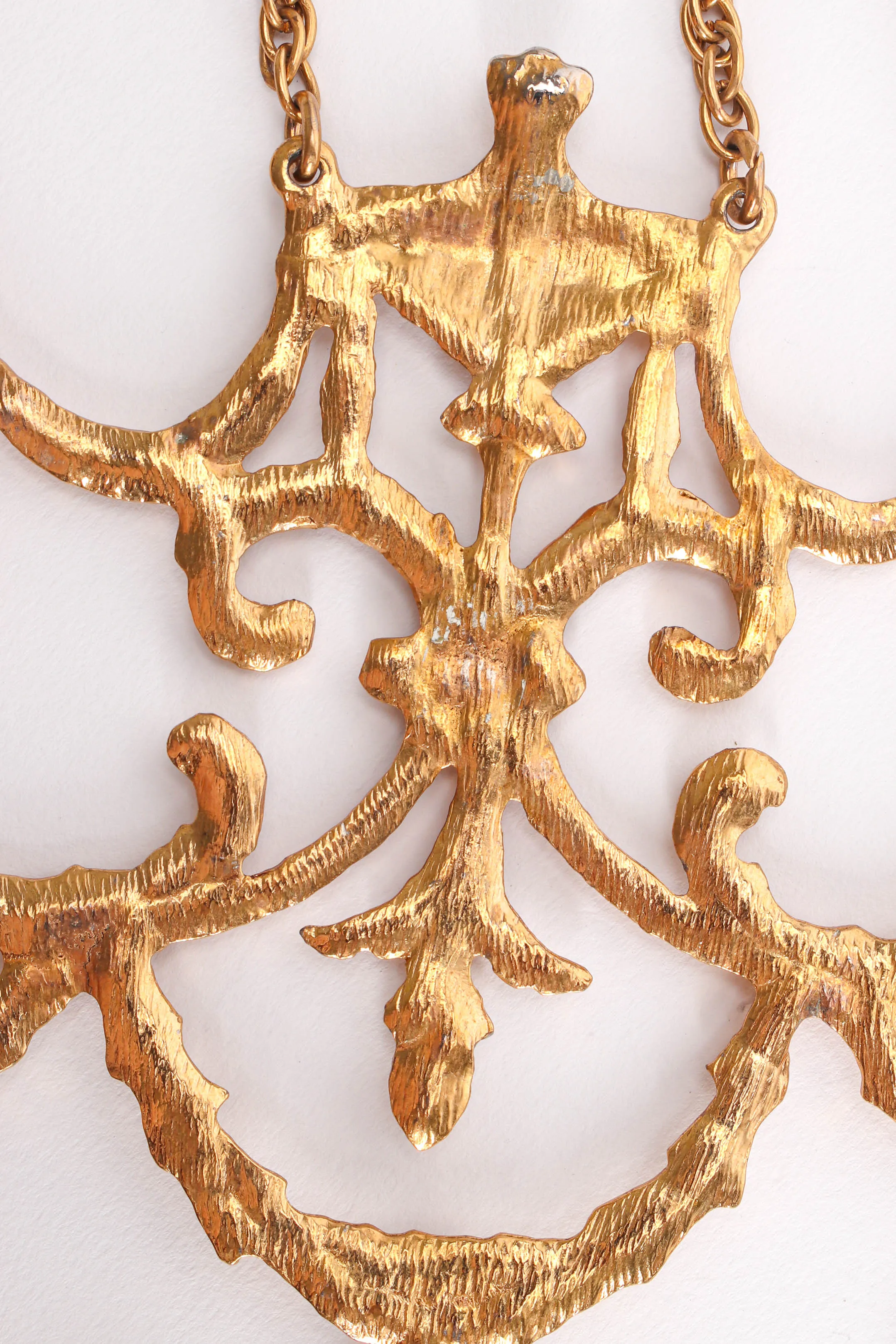Baroque Mermaid Plate Necklace