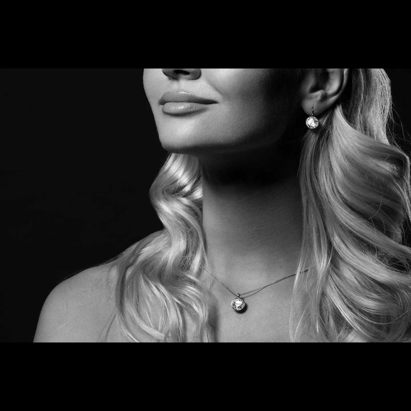 Bella Pendant Necklace with White Clear Round Crystals from Swarovski Silver Toned Rhodium Plated