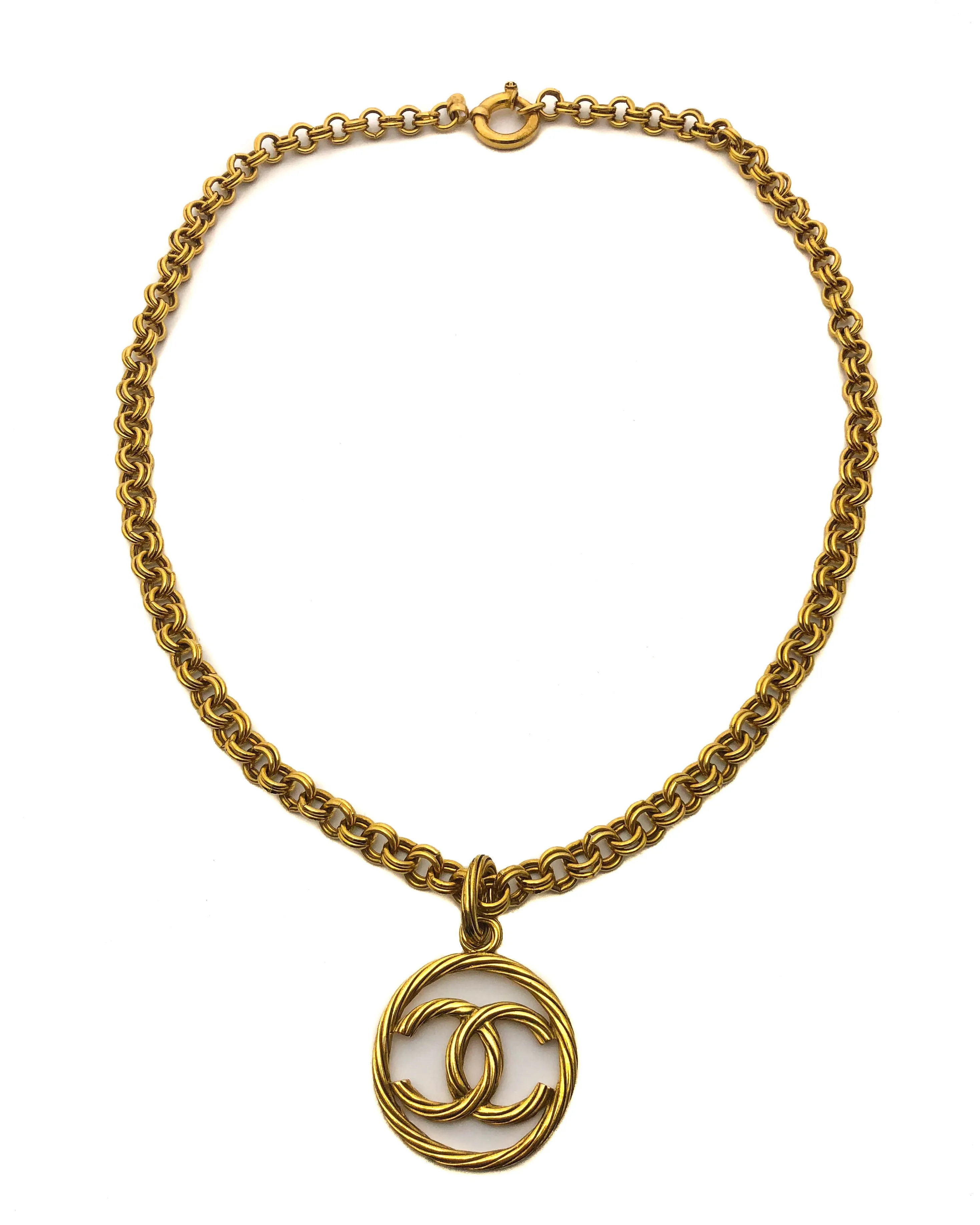 Chanel Vintage Circle CC Classic Necklace