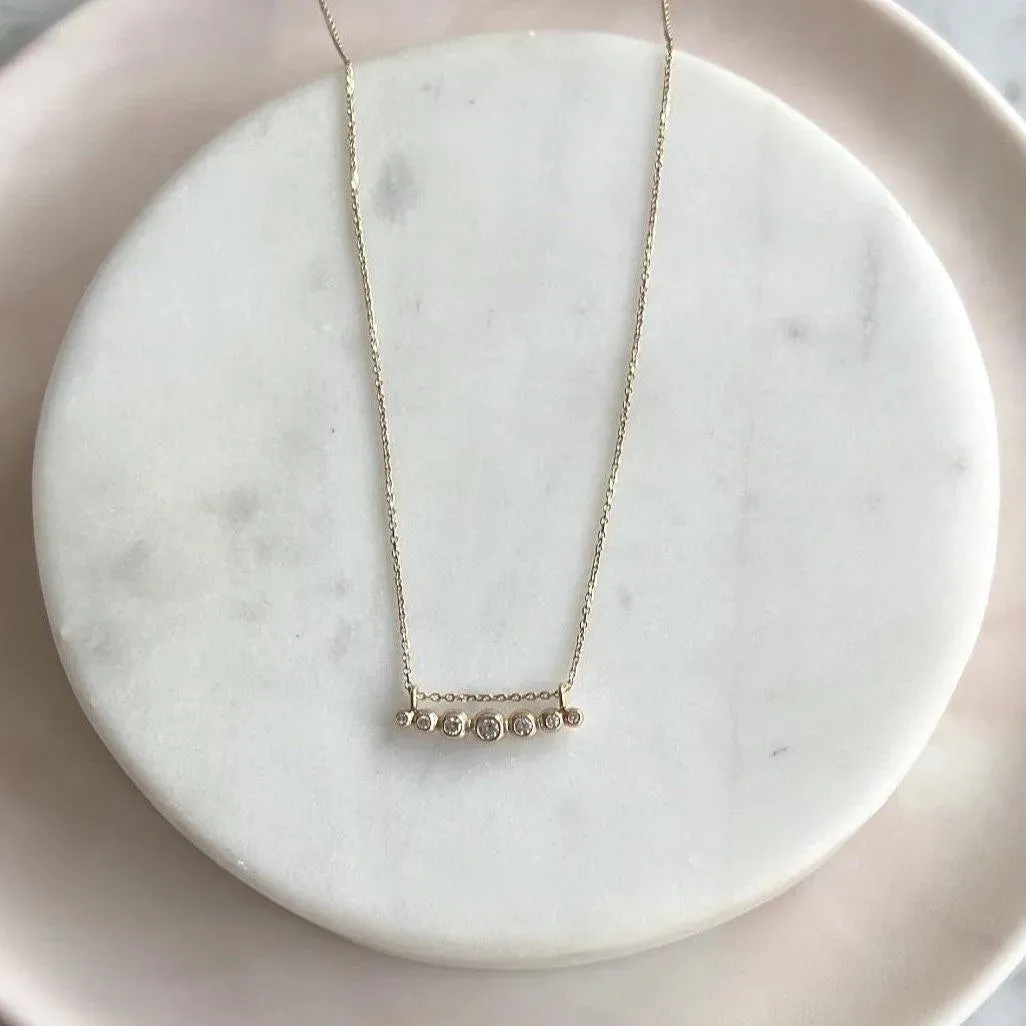 Curved Granules   Diamond Necklace