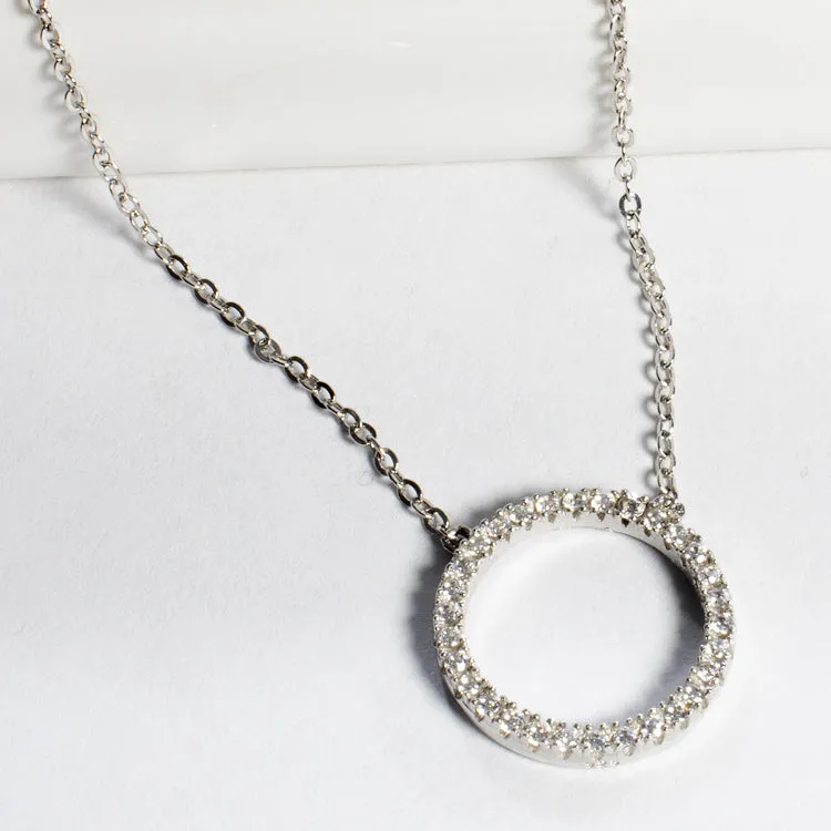 Dainty Circle Necklace