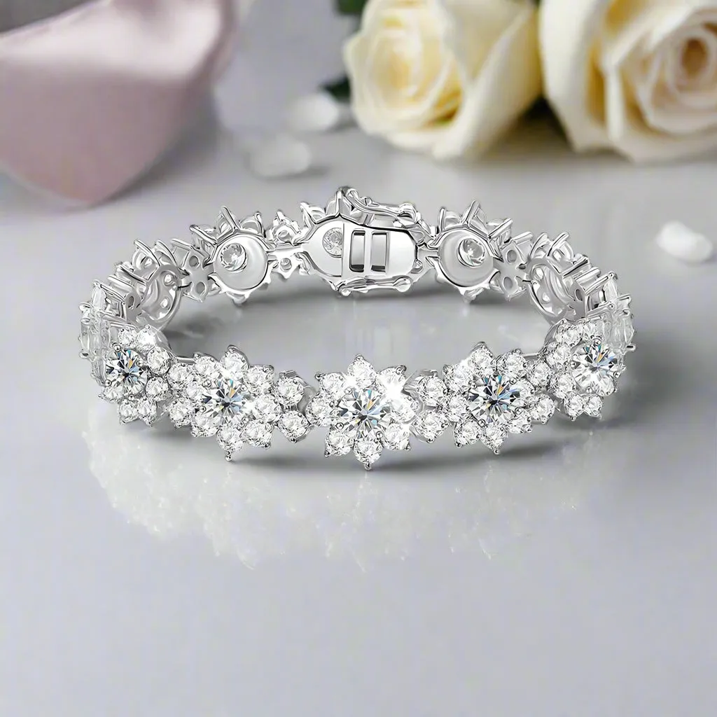Elegant Flower Shaped Diamond Necklace