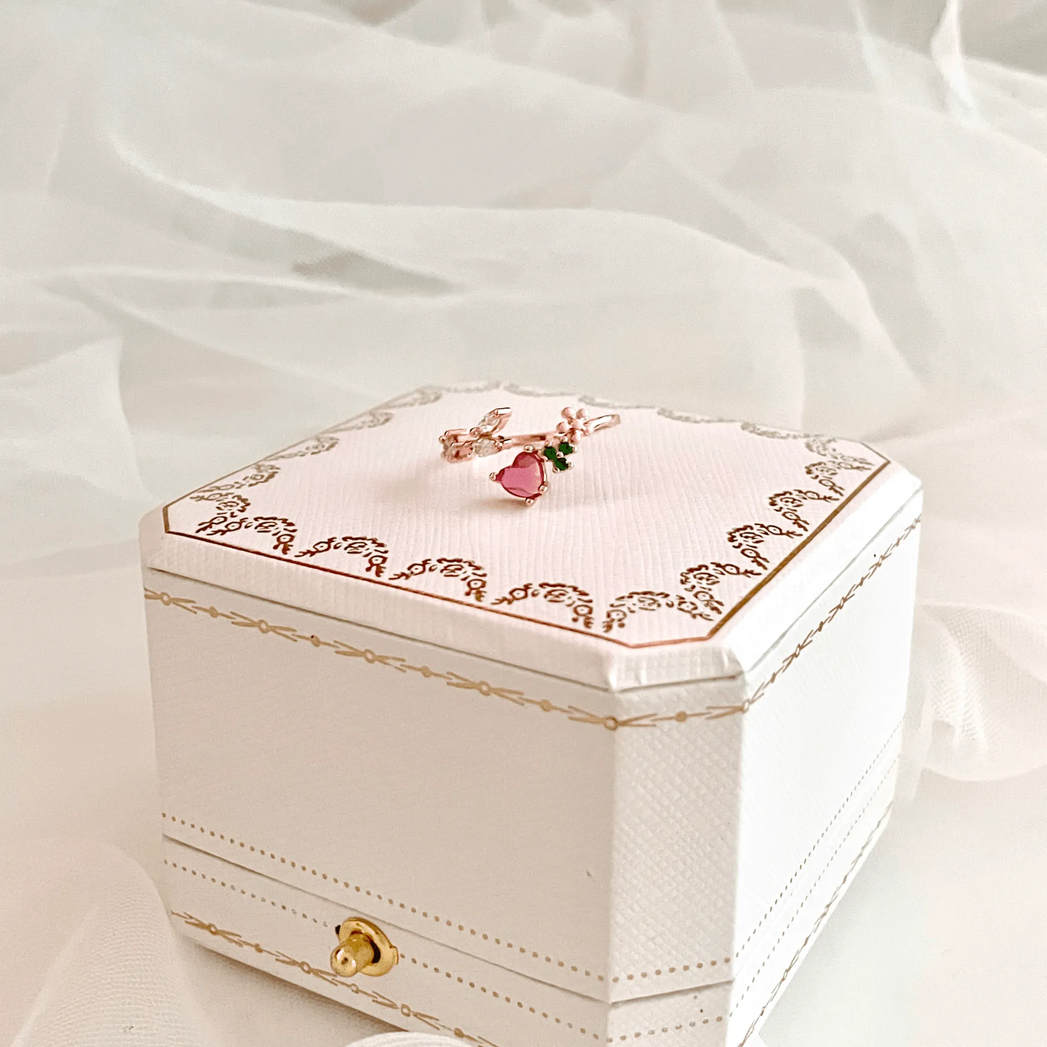 Floral Heart Ring - Mia