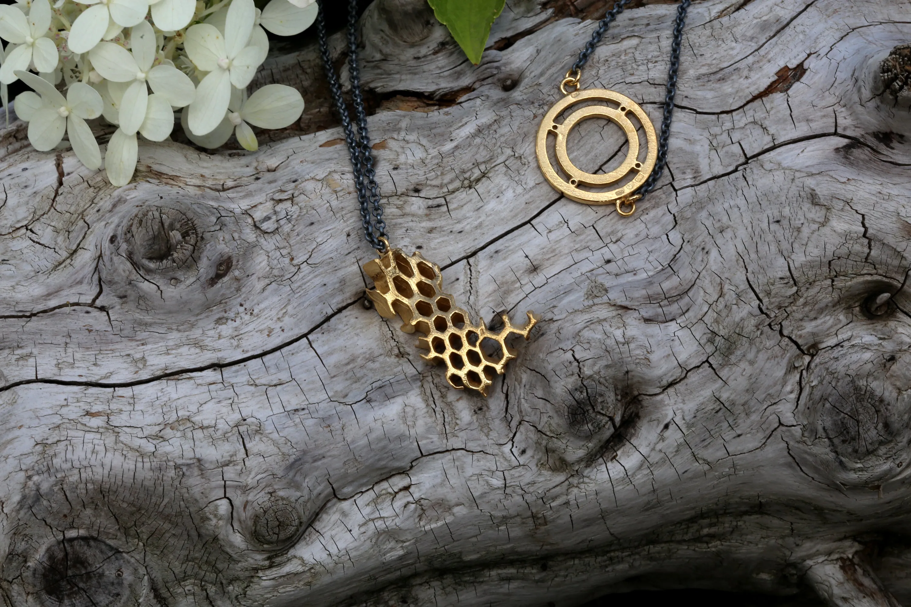 Honeycomb Necklace Gold