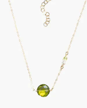 MACARON NECKLACE IN PERIDOT