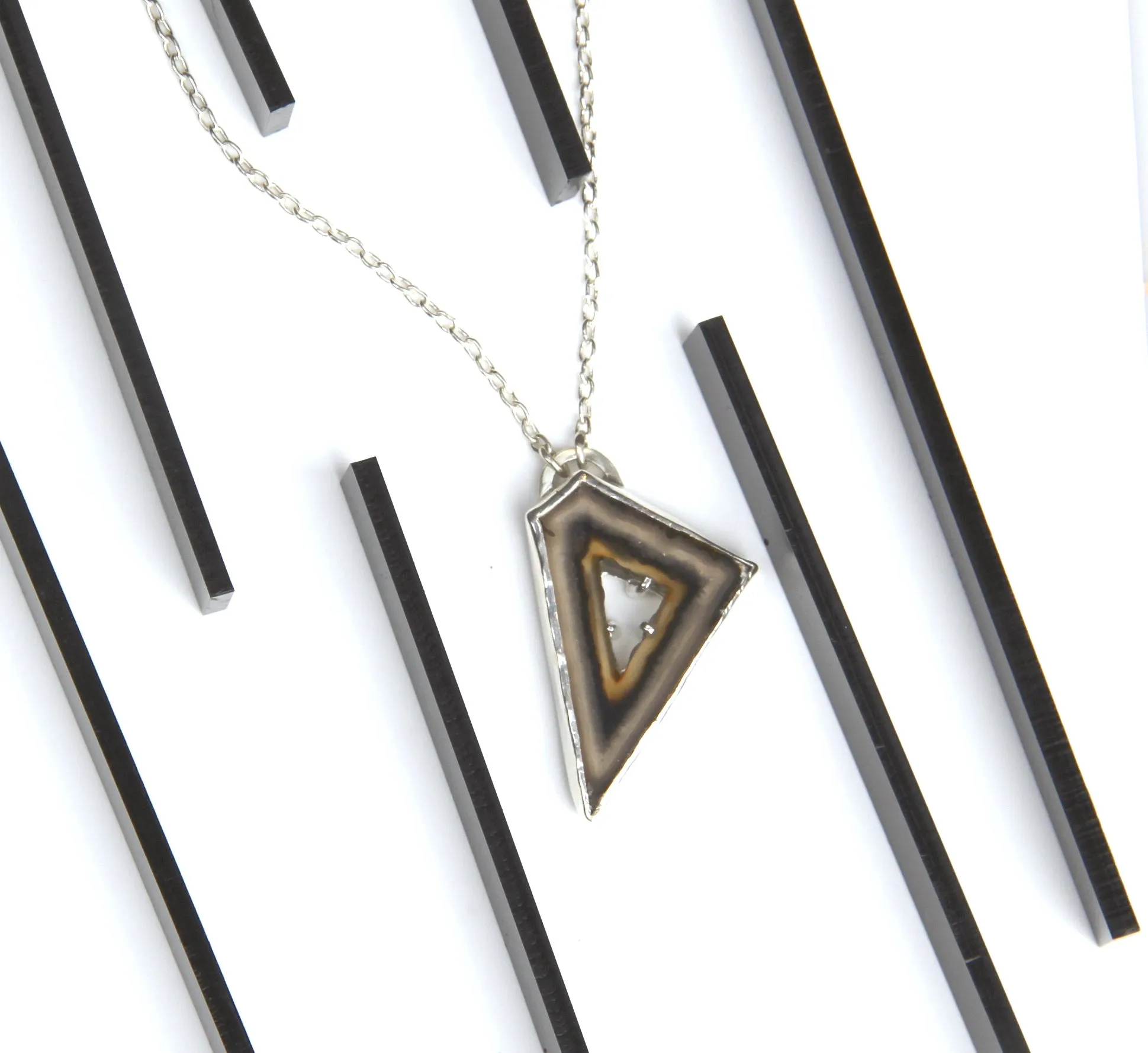 Polyhedron Agate Necklace