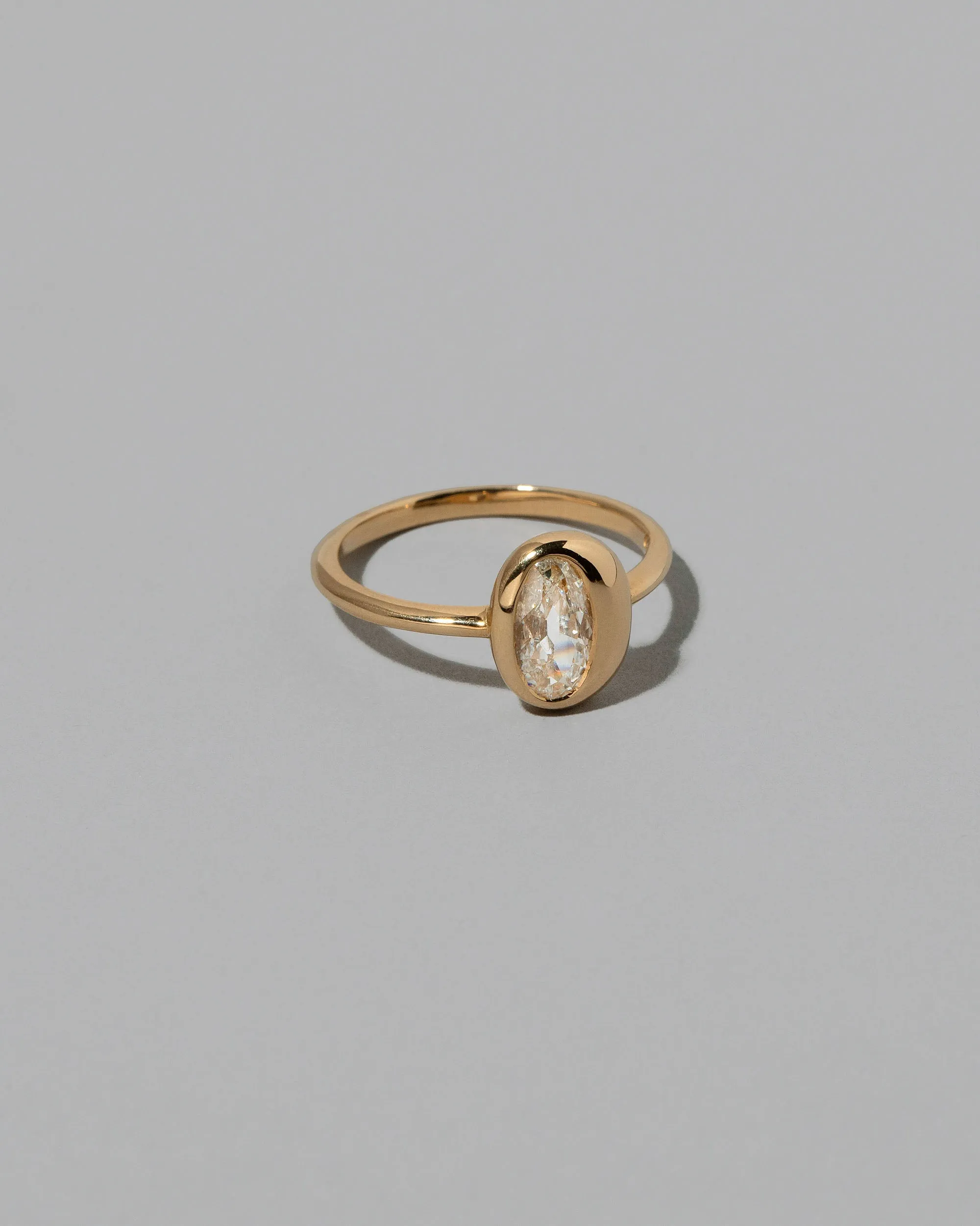 Precise Ring - Moval Diamond