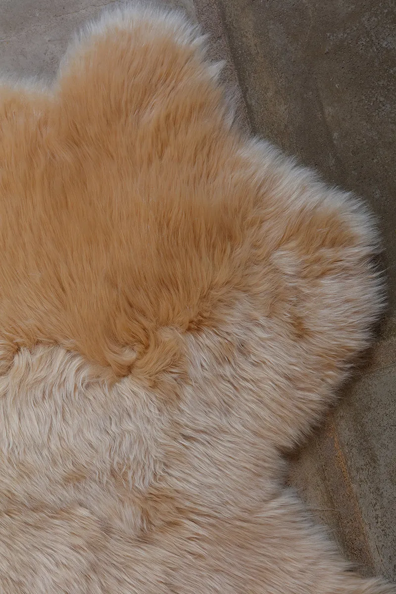Quad Sheepskin Rug - Beige Camel (3.5´ x 6.5´ )