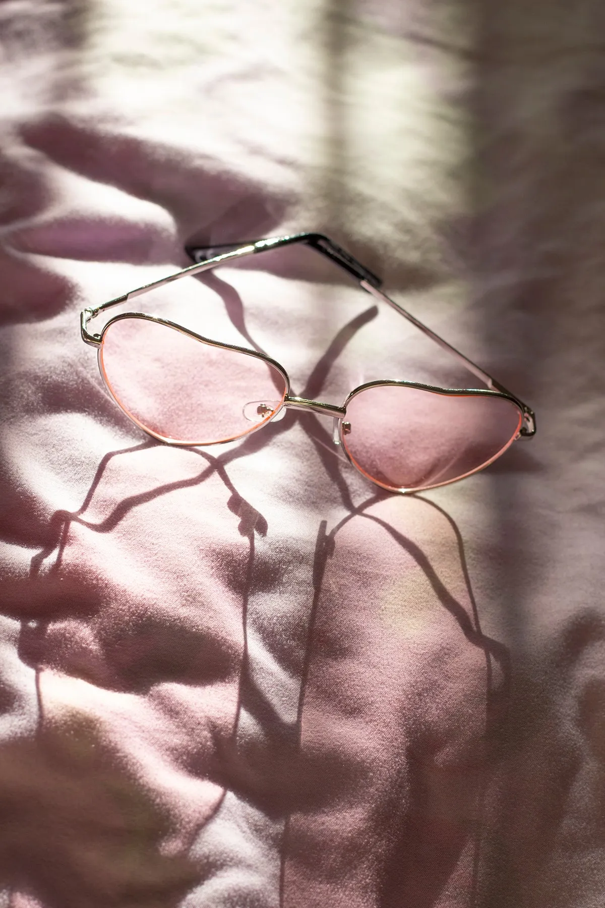 Tint Heart Frame Sunglasses