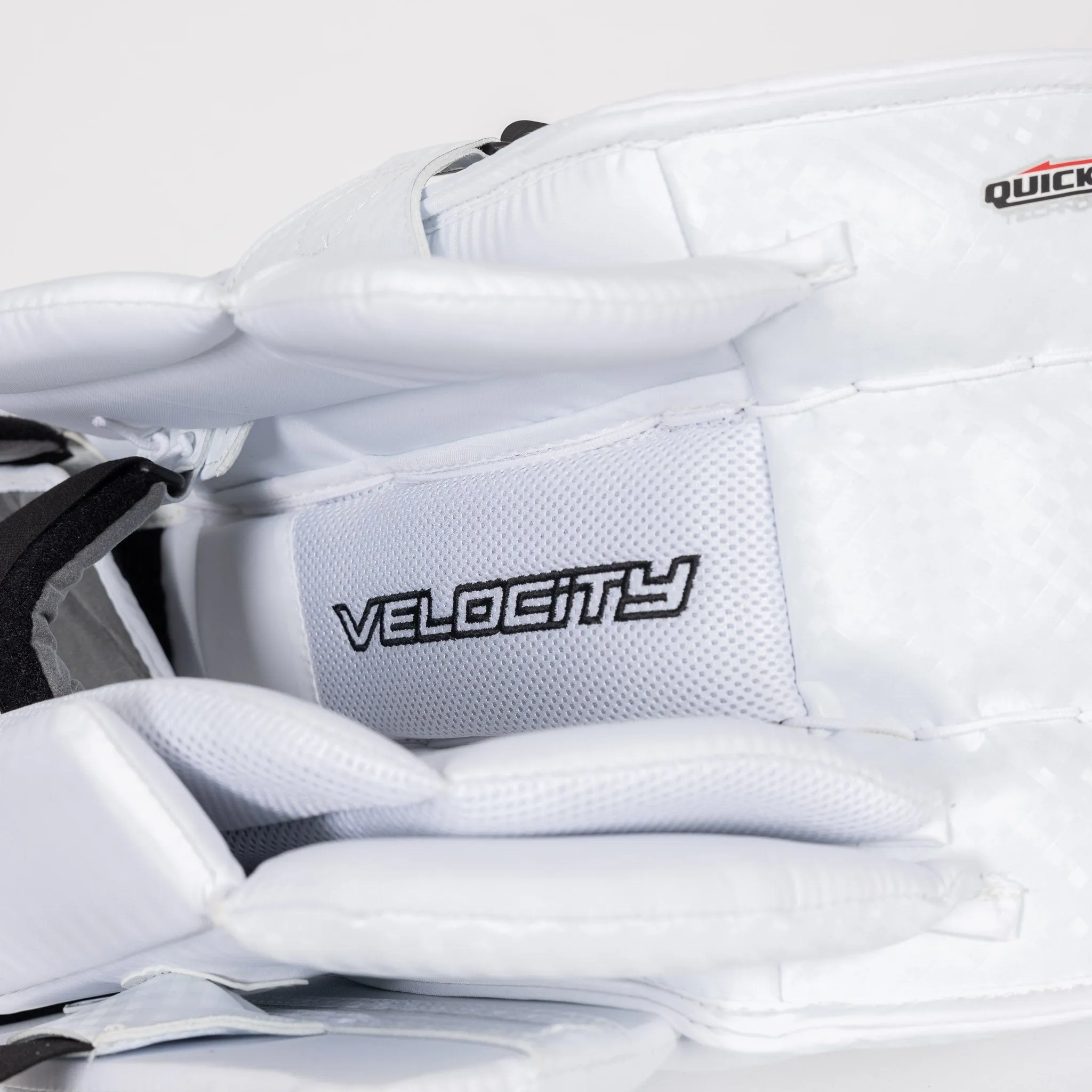 Vaughn Velocity V10 Junior Goalie Leg Pads
