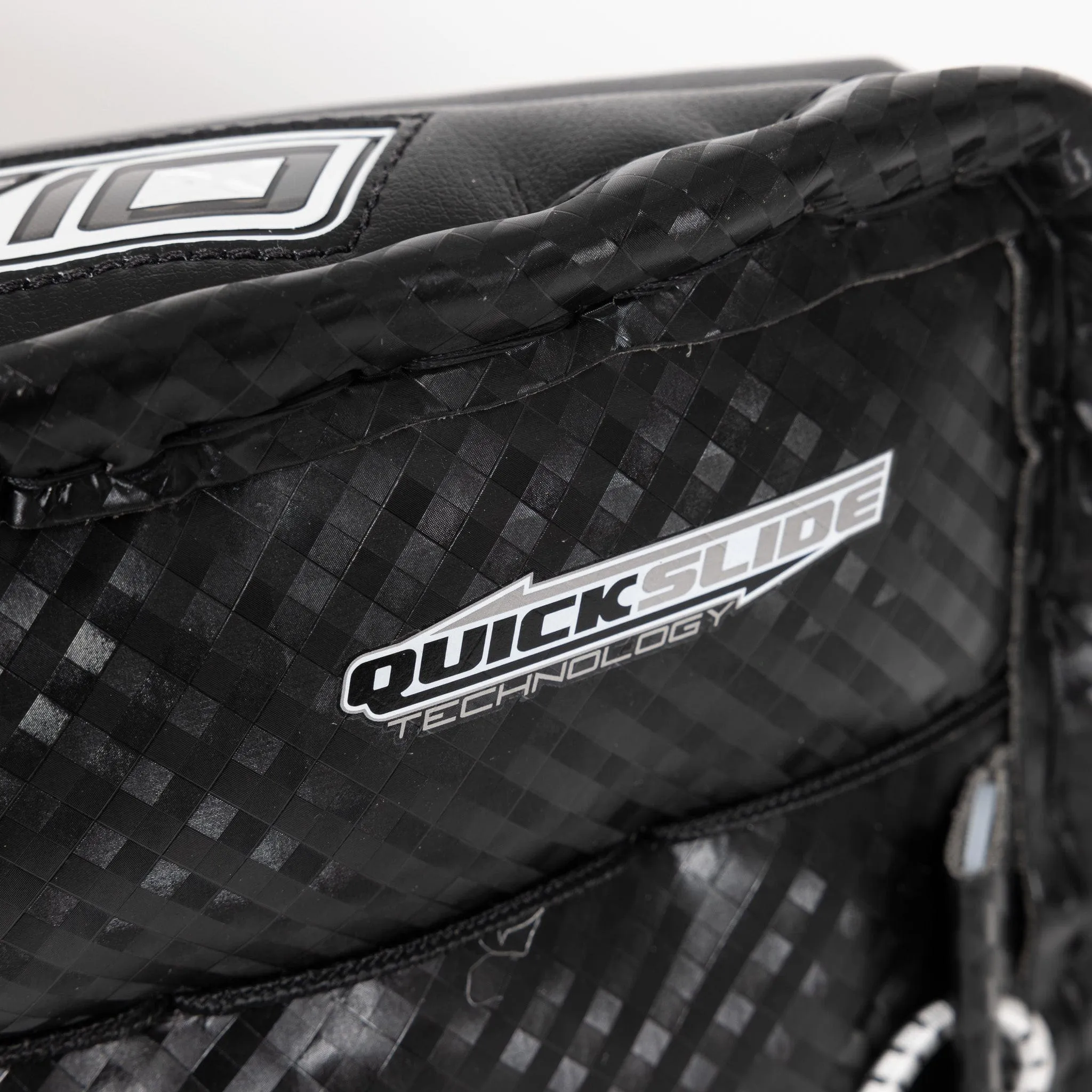 Vaughn Velocity V10 Pro Carbon Senior Goalie Leg Pads - 7500 Graphic
