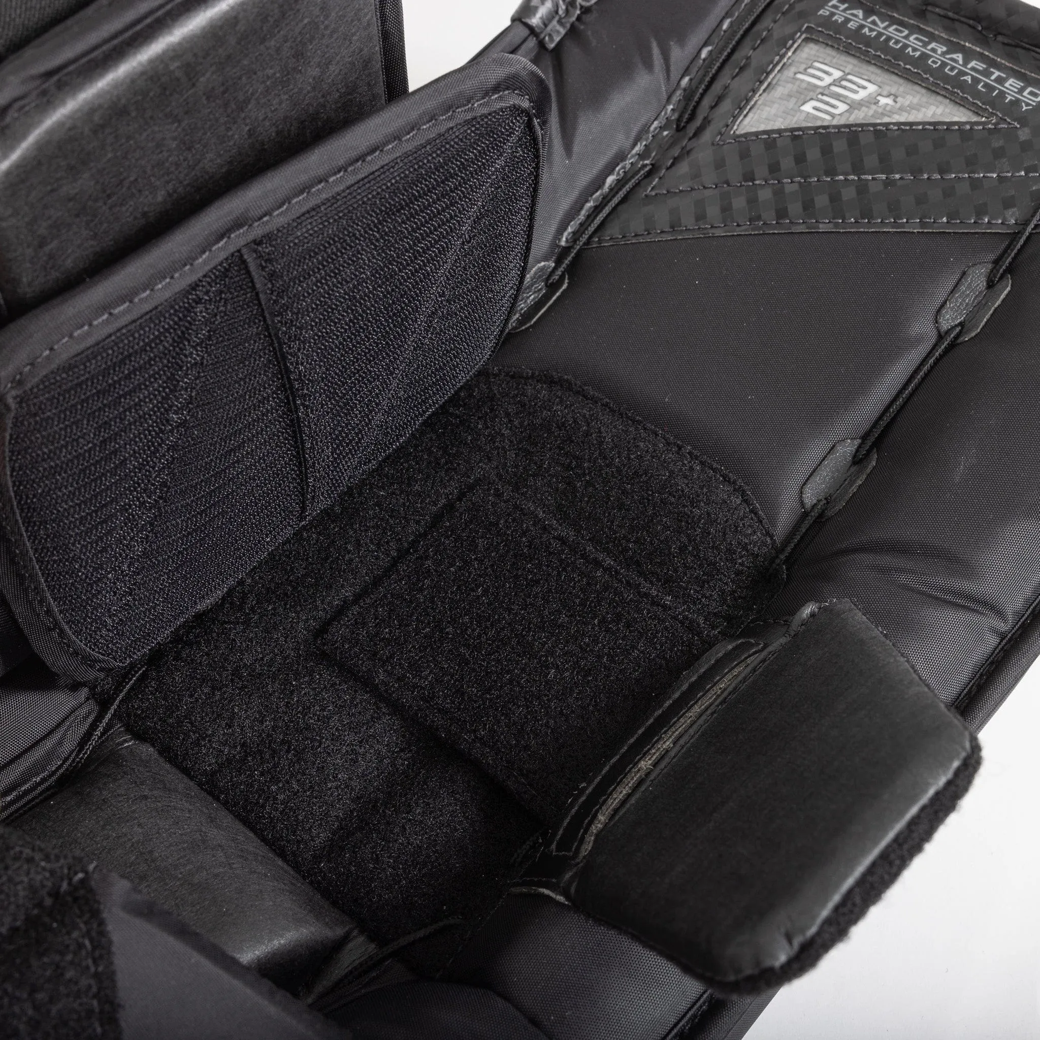 Vaughn Velocity V10 Pro Carbon Senior Goalie Leg Pads - 7500 Graphic
