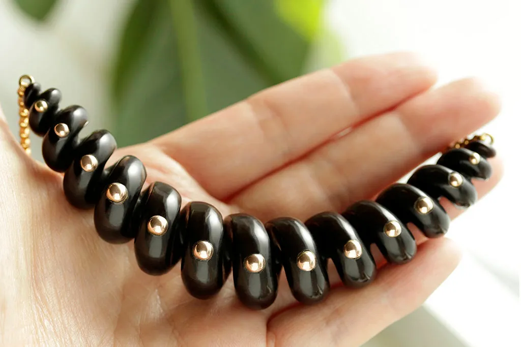 Victorian Piqué Swirl Necklace