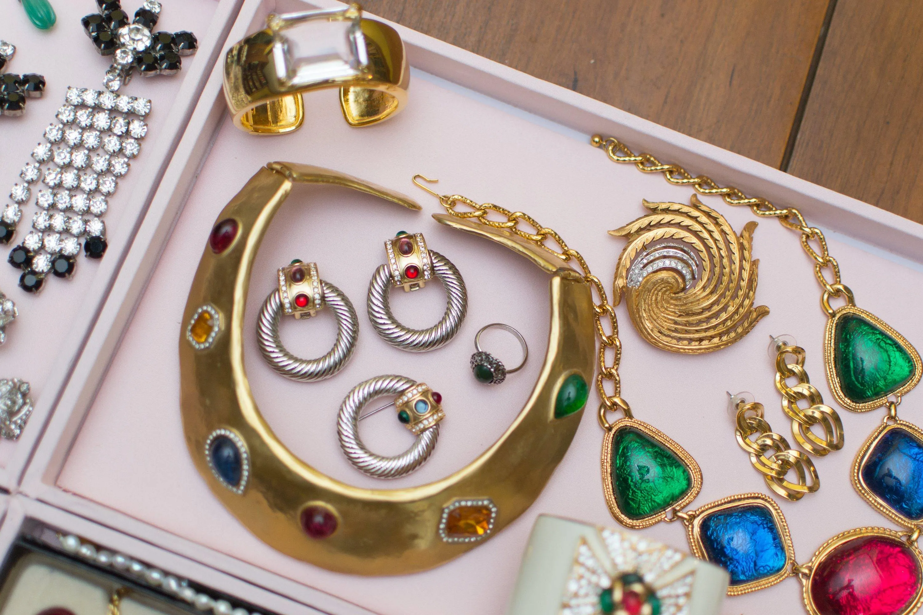 Vintage Gold Jewel Tone Statement Necklace