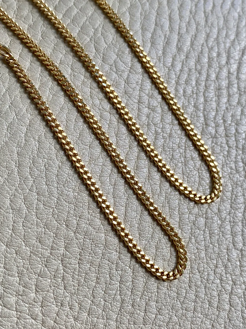 Vintage Italian Classic 18k gold curb link necklace, era 1944-1967 - 20 inch length
