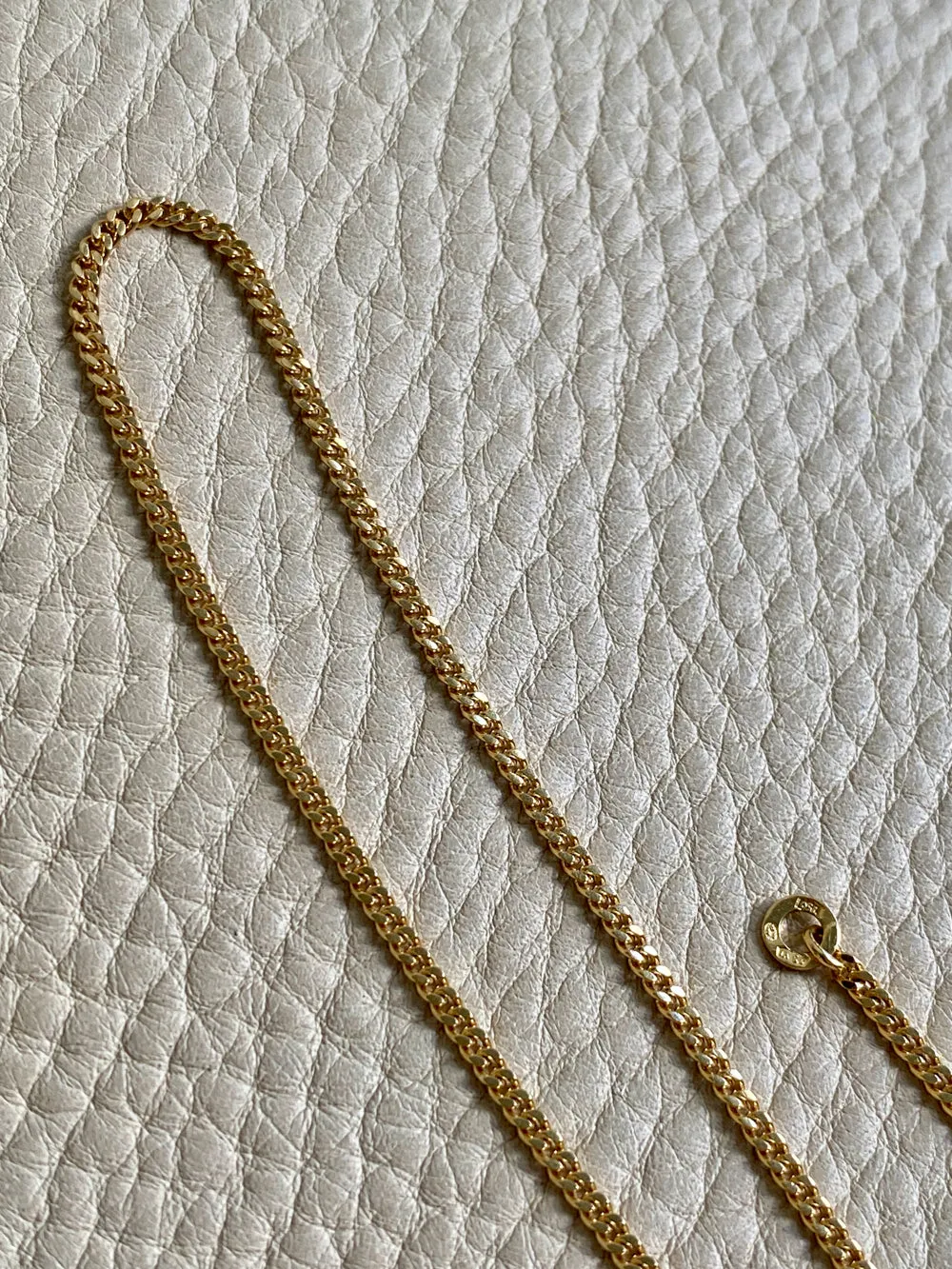 Vintage Italian Classic 18k gold curb link necklace, era 1944-1967 - 20 inch length