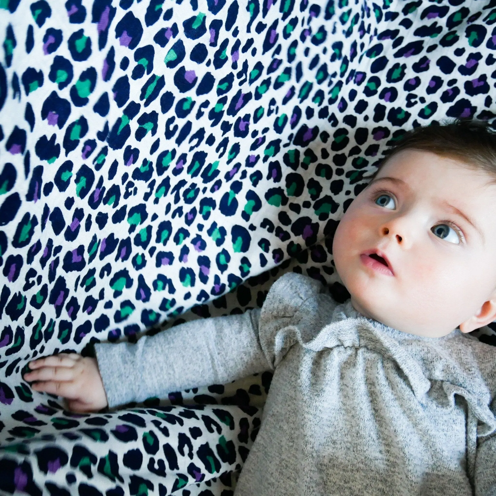XL PURPLE LEOPARD MUSLIN - for 5  month old babies